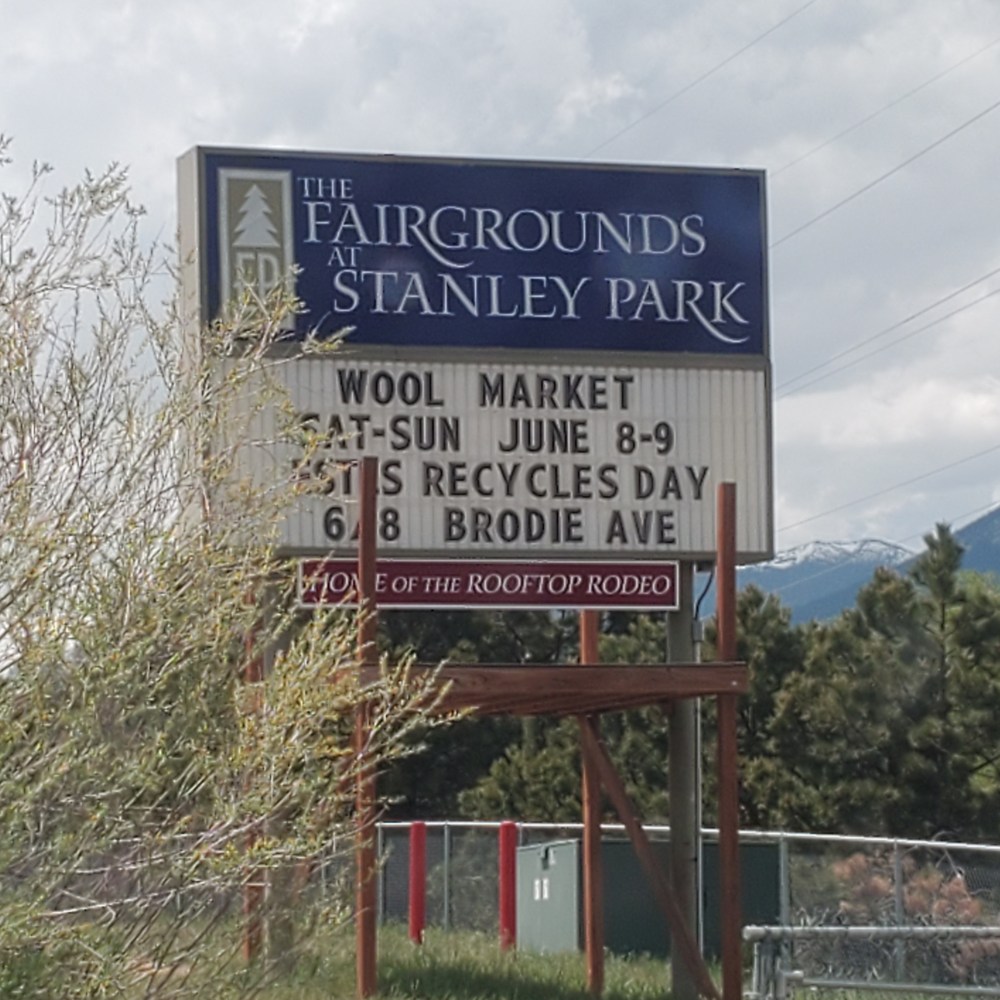 wool market sign