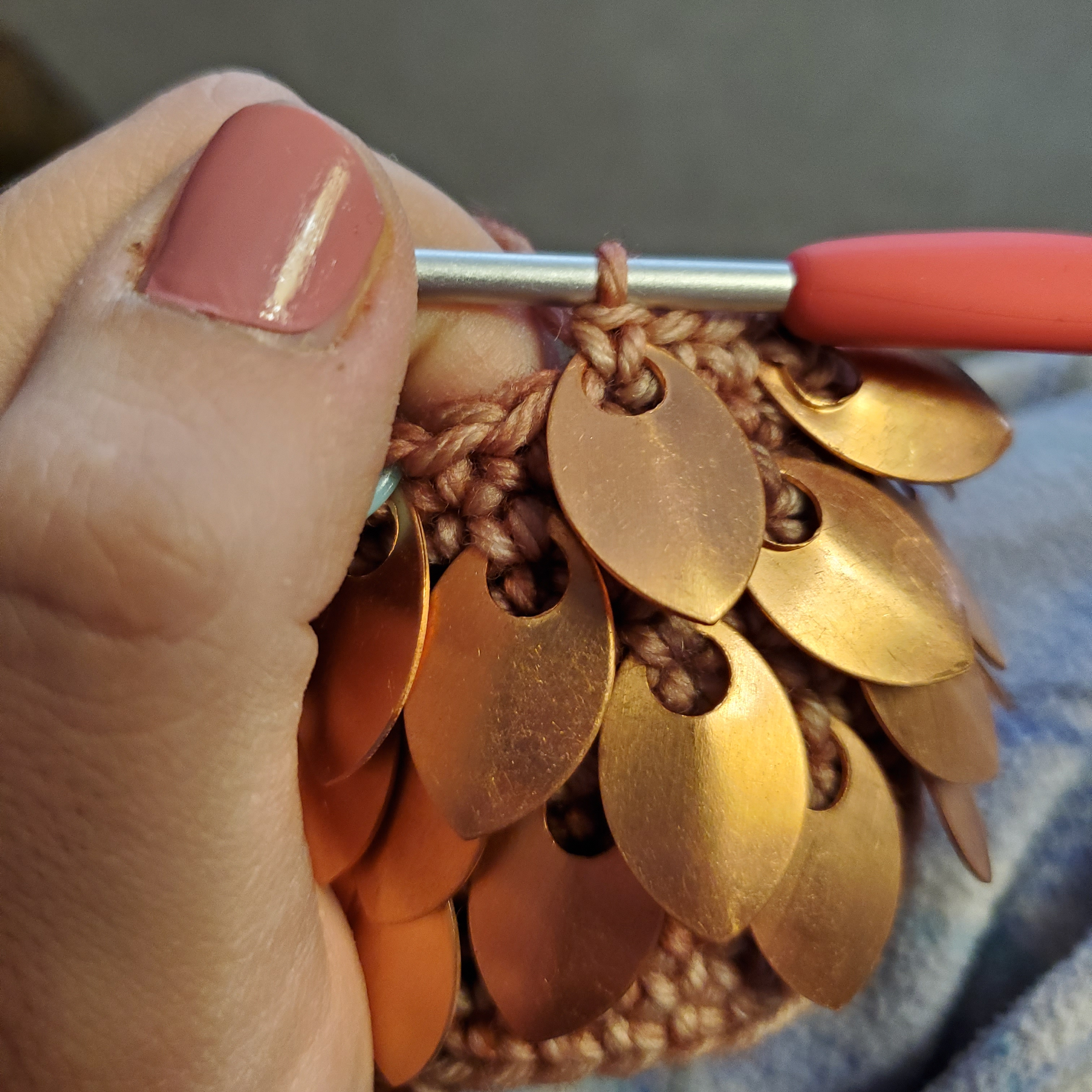 Finished single crochet around scale